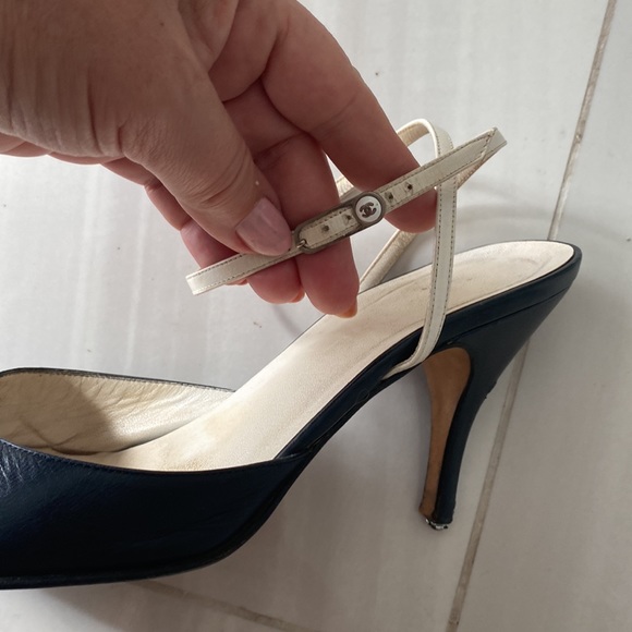 CHANEL shoes - Picture 5 of 9